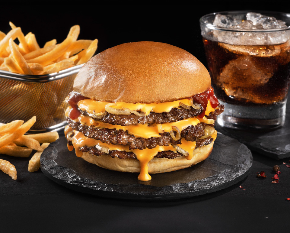 The Rise of Smash Burgers and How Magna Foodservice Is Leading the Supply Chain in the UK