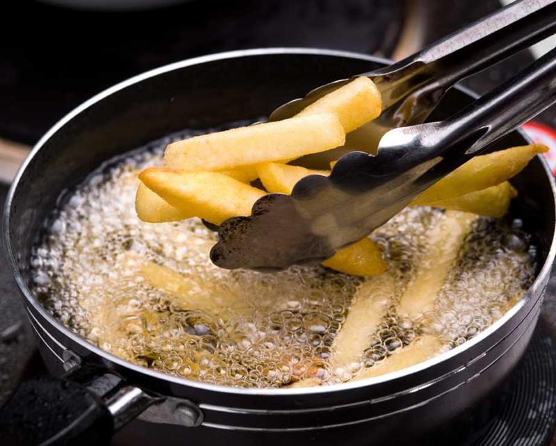 Fry to Perfection: Choosing the Right Oil for Your Chips